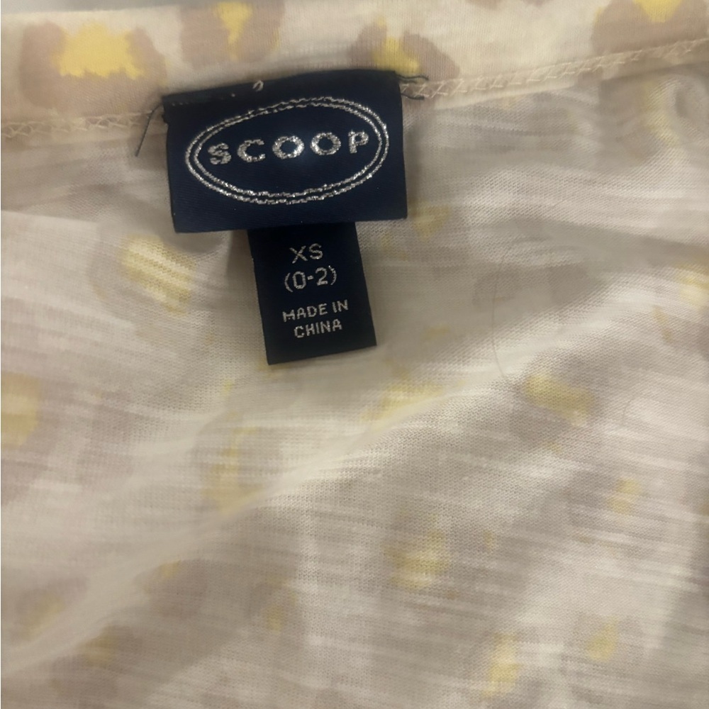 NWT Scoop Raw Edge Knit Top Leopard Print Size XS. - Picture 4 of 6